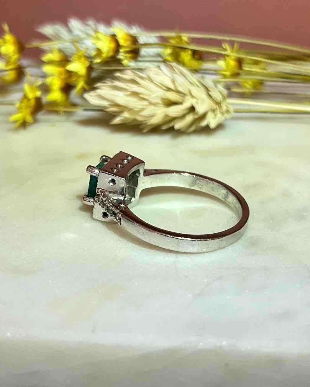 Bague style Art-Déco émeraude &amp; diamants &quot;Mélania&quot;