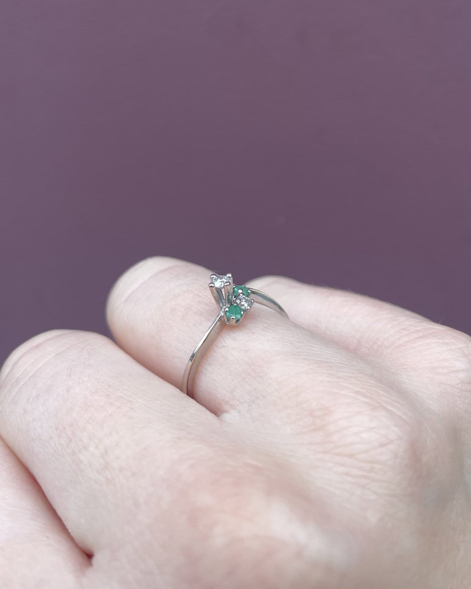 Bague Vintage Émeraudes &amp; Diamants &quot;Kelani&quot; - Elliade Paris