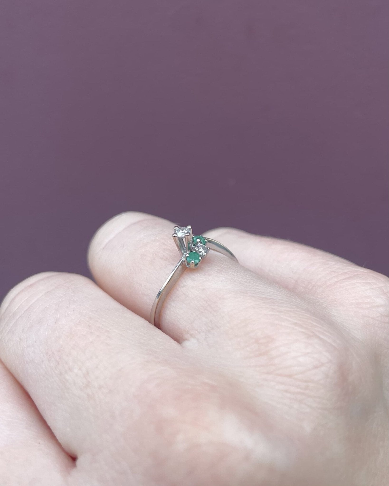 Bague Vintage Émeraudes &amp; Diamants &quot;Kelani&quot; - Elliade Paris