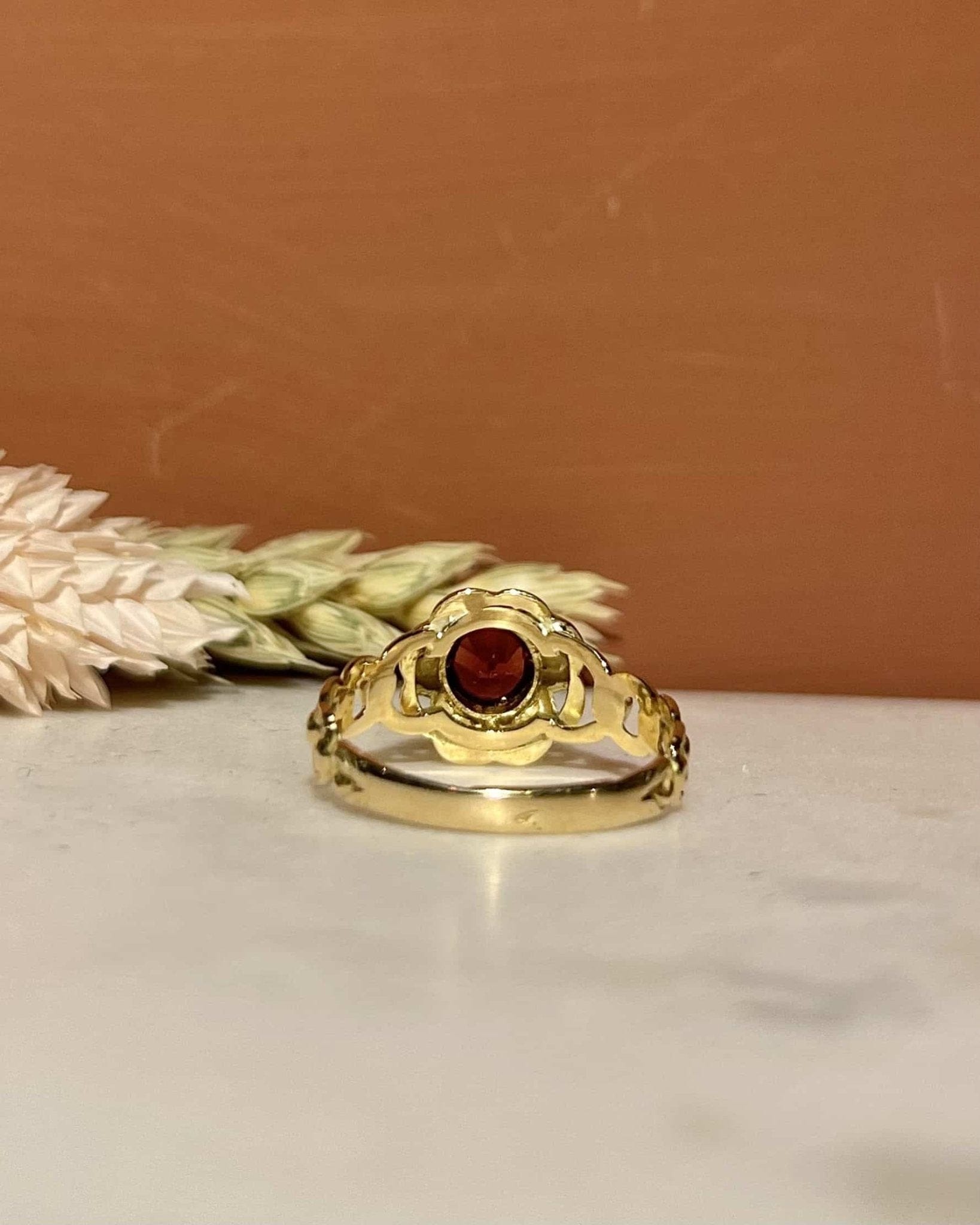Bague Vintage Grenat Fleur "Florina" - Elliade Paris