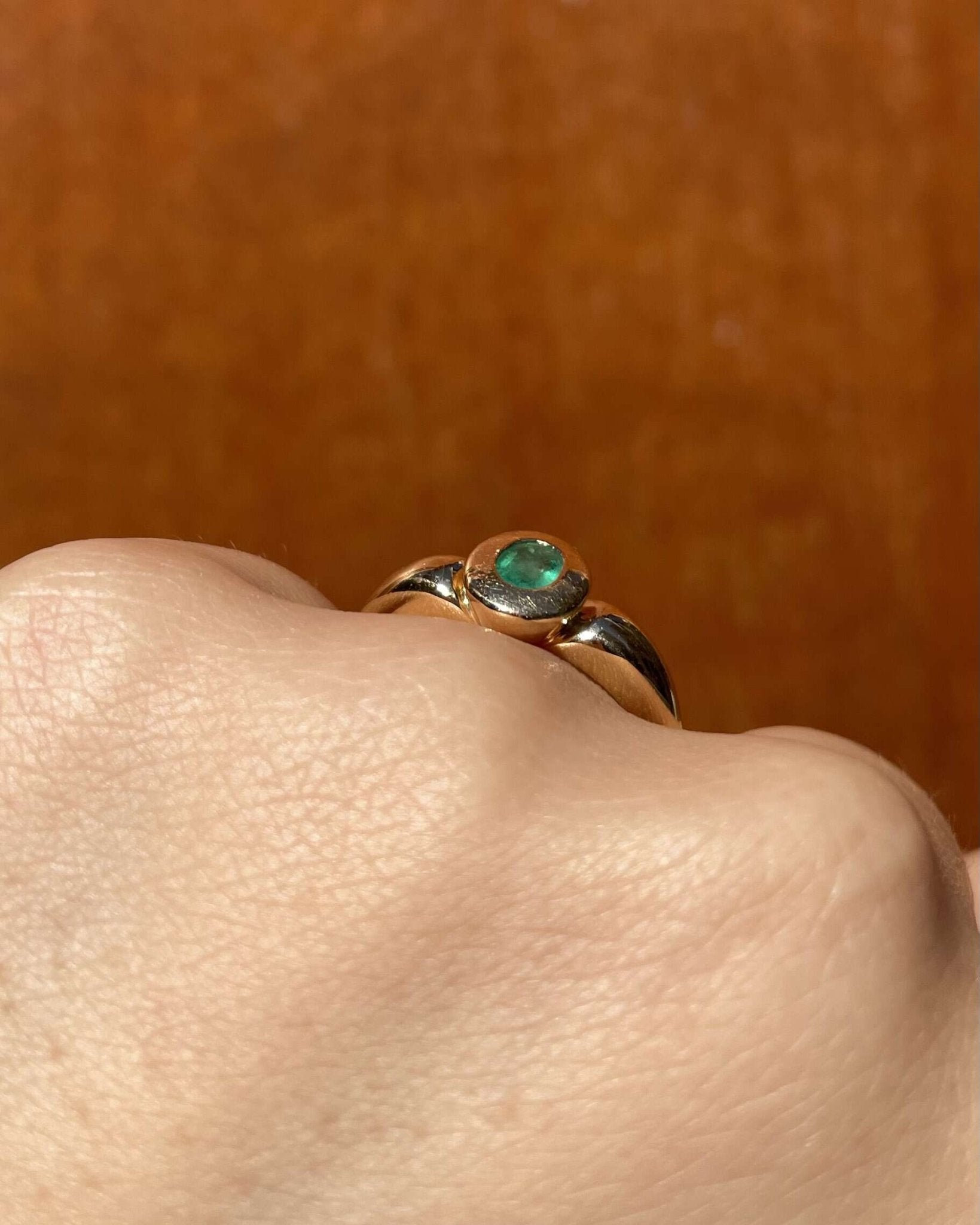 Bague Vintage Jonc Émeraude “Ludmila” - Elliade Paris