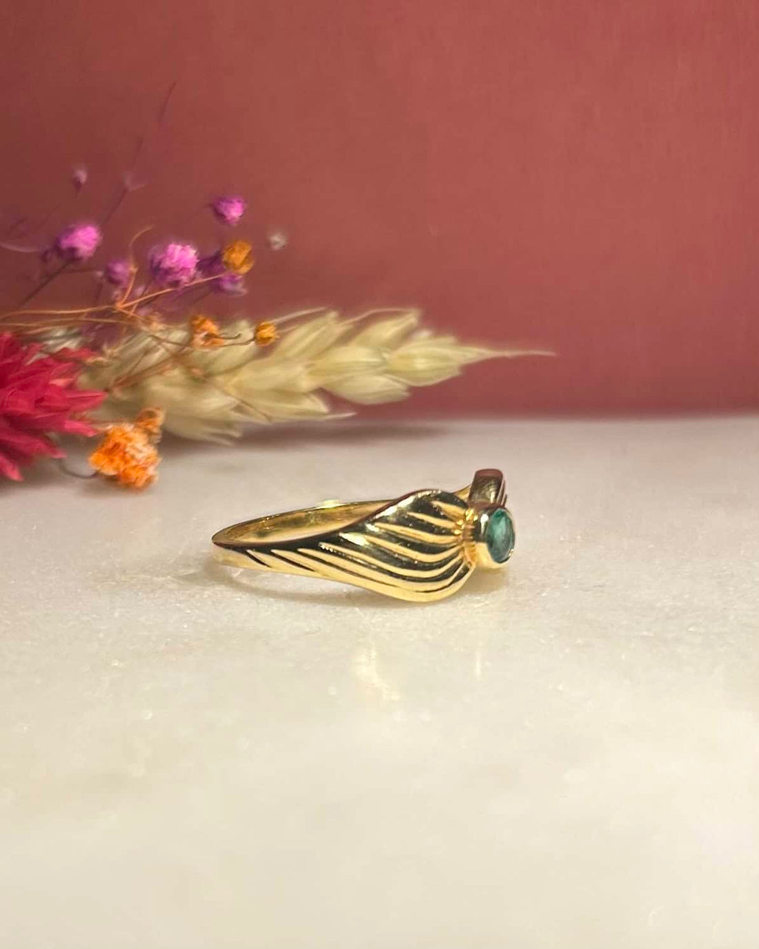 Bague Vintage Jonc Émeraude &quot;Naya&quot; - Elliade Paris