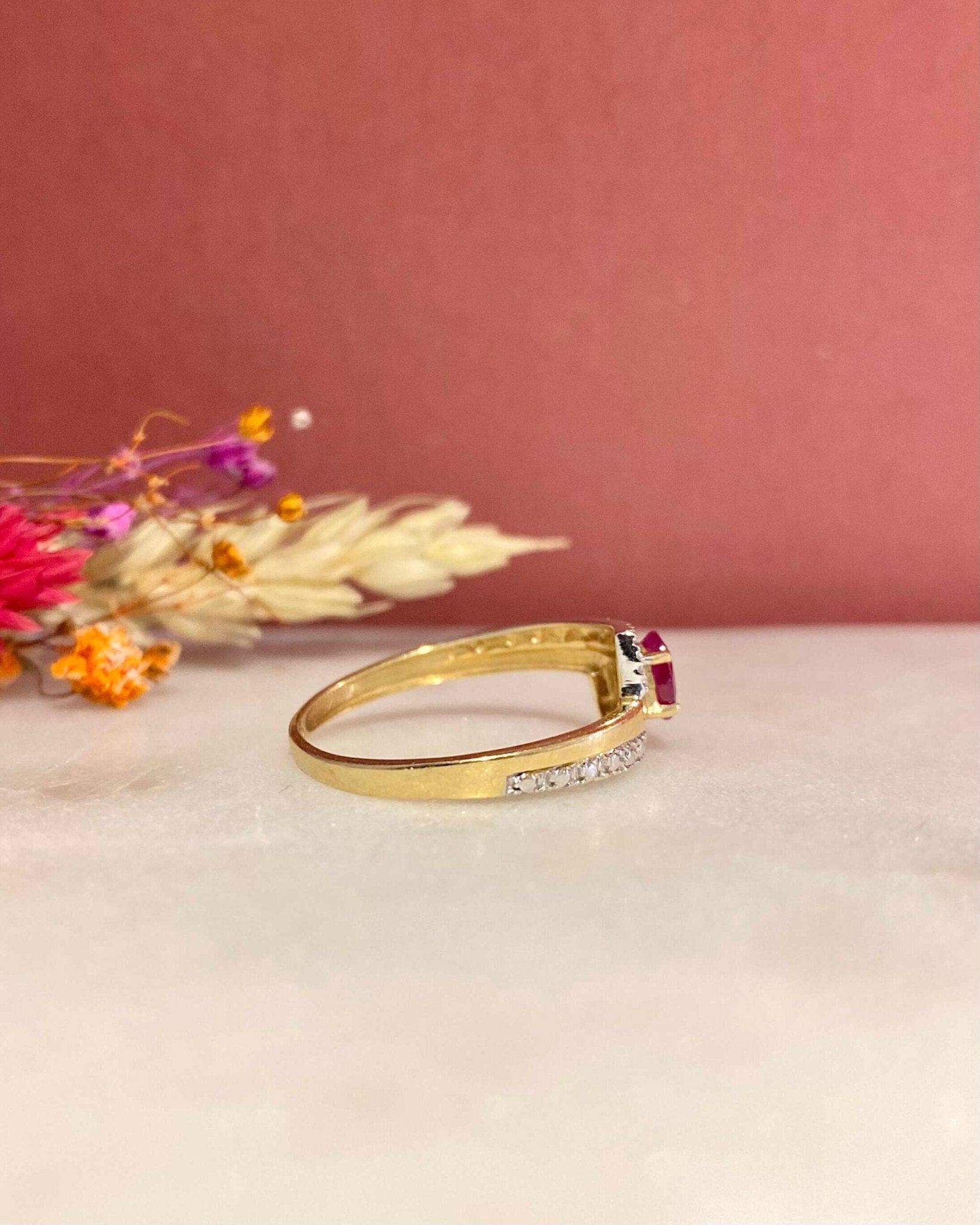 Bague Vintage Jonc Rubis &quot;Erza&quot; - Elliade Paris