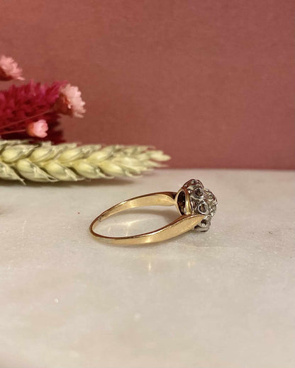 Bague Vintage Marguerite 11 Diamants 0.58 carat &quot;Marlène&quot; - Elliade Paris