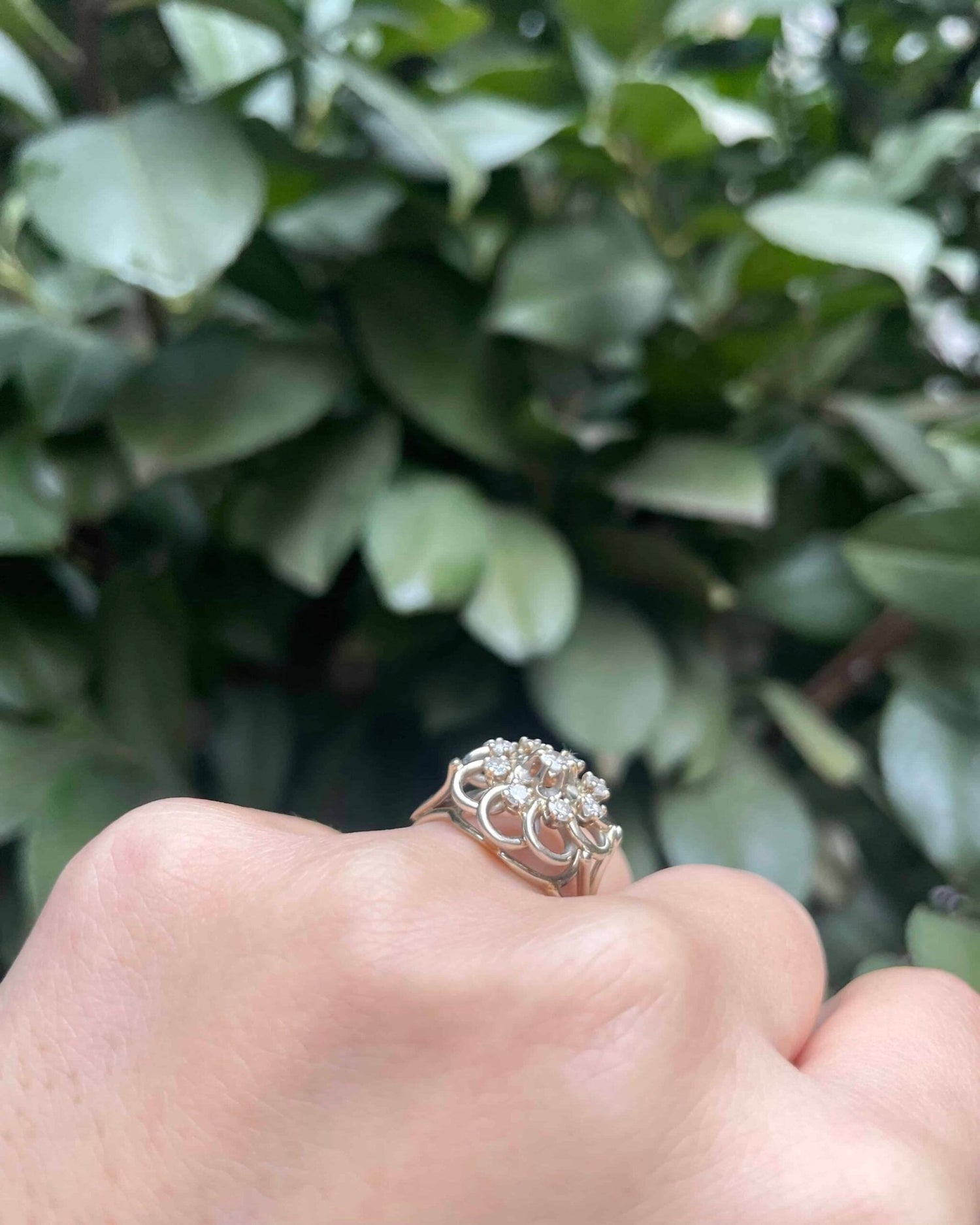Bague Vintage Marguerite 9 Diamants &quot;Pauline&quot; - Elliade Paris