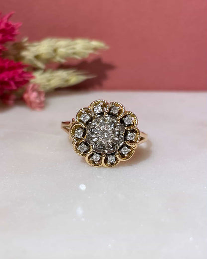 Bague Vintage Marguerite Diamants 0.30 carat &quot;Monna&quot; - Elliade Paris
