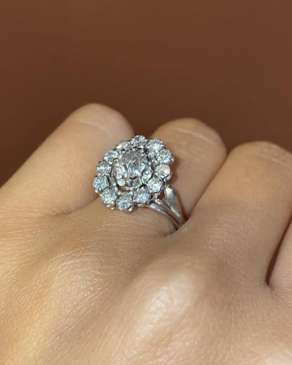 Bague Vintage Marguerite Diamants 1.05 carat au total &quot;Lina&quot; - Elliade Paris