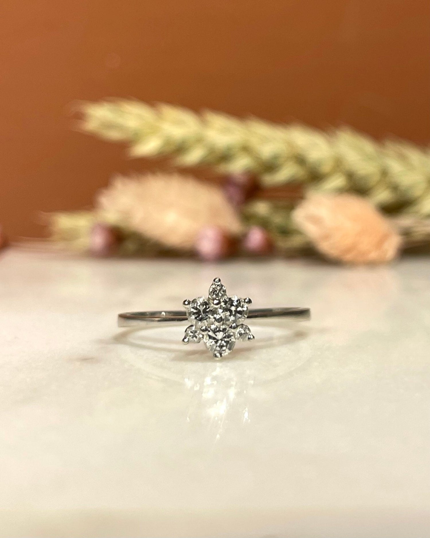 Bague Vintage Marguerite Diamants &quot;Barbara&quot; - Elliade Paris