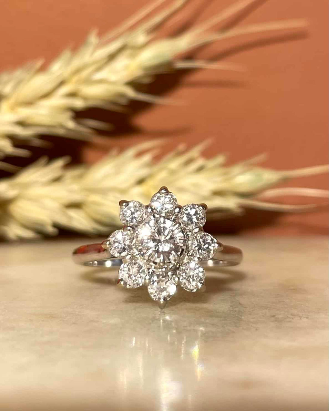 Bague Marguerite Vintage Diamants 0.94 carat &quot;Daniella&quot;