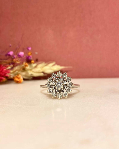 Bague Vintage Marguerite Diamants &quot;Sofia&quot; - Elliade Paris