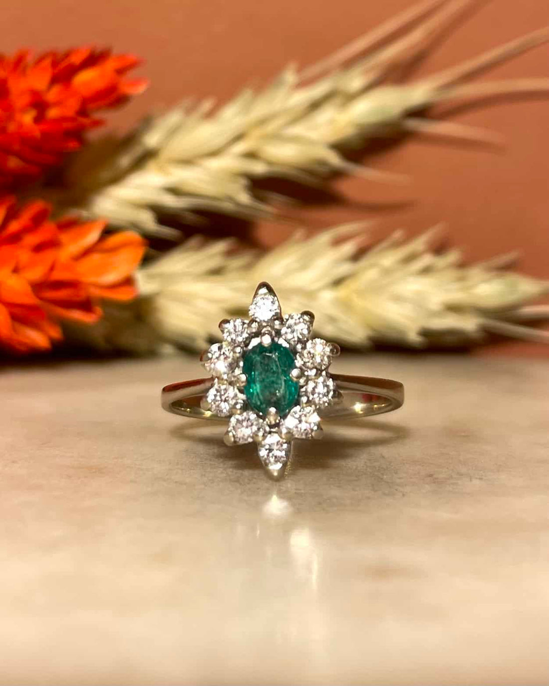 Bague Marguerite Émeraude &amp; 10 Diamants &quot;Josianne&quot;