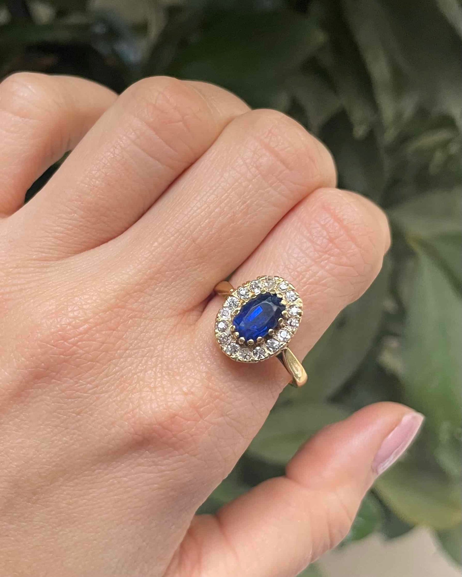 Bague Marguerite Saphir 2.20 carats &amp; Diamants &quot;Darya&quot;