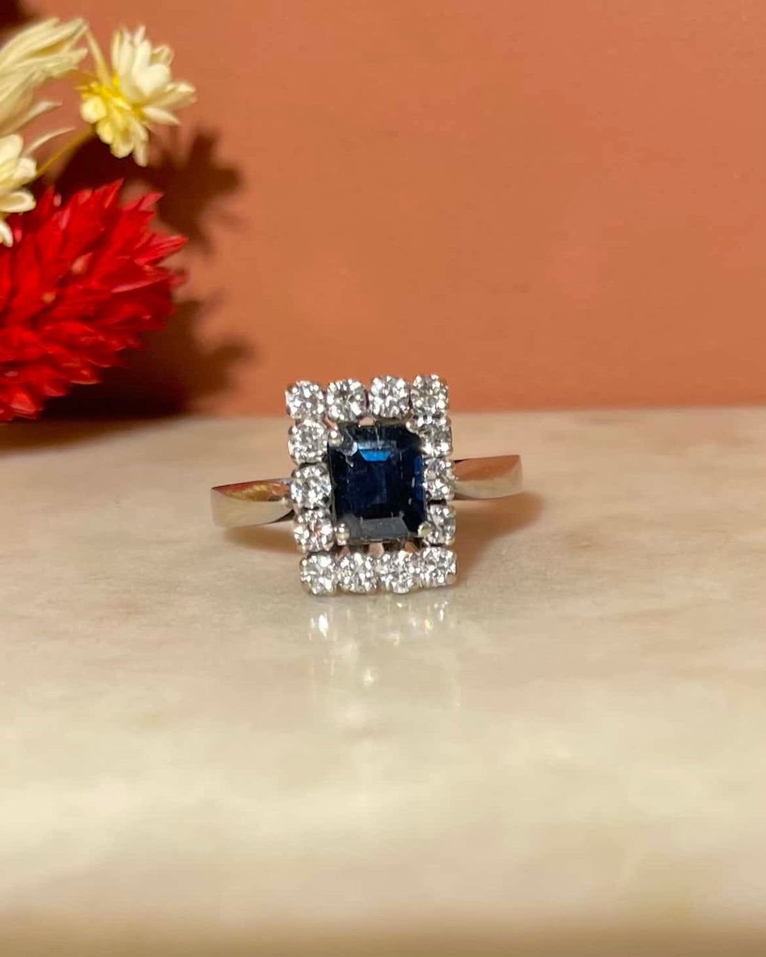 Bague Marguerite Saphir 1 carat &amp; 14 Diamants &quot;Haileenn&quot;