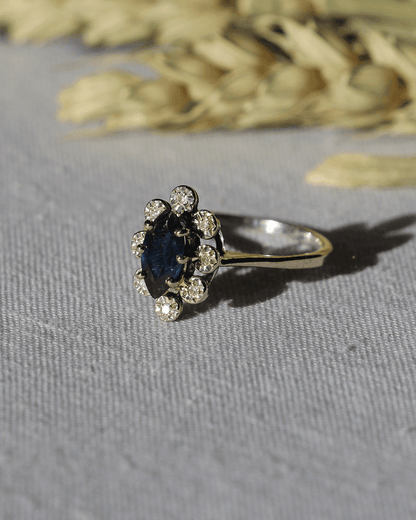 Bague Vintage Marguerite Saphir &quot;Nala&quot; - Elliade Paris