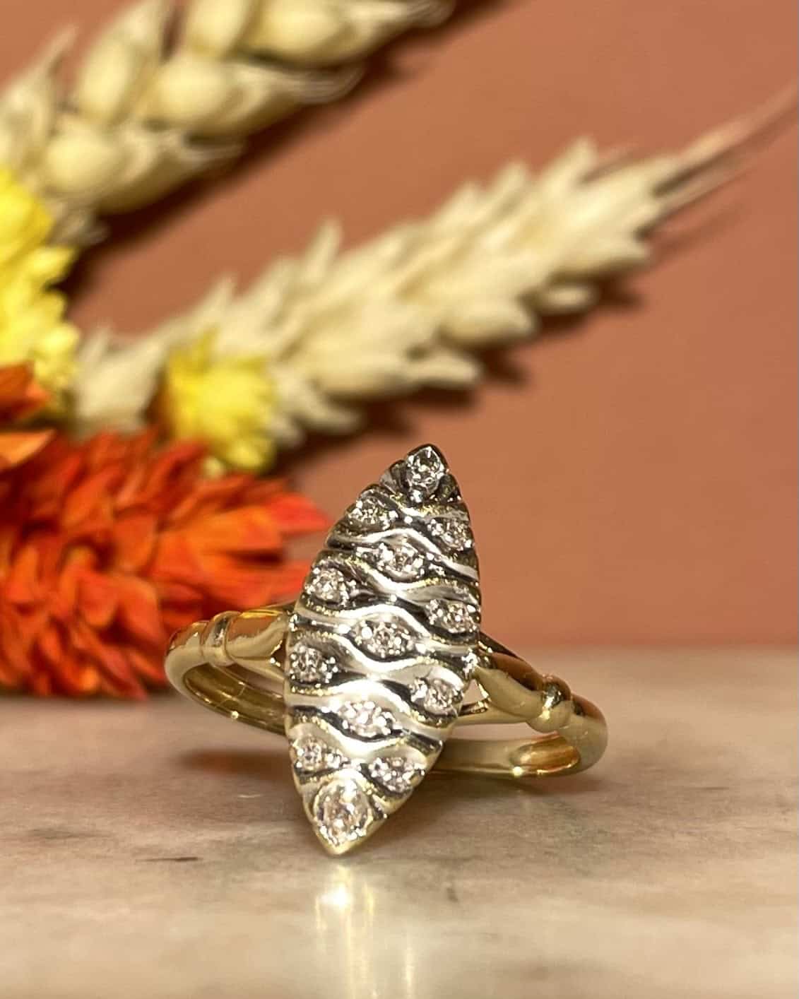 Bague Vintage Marquise 13 Diamants &quot;Syntia&quot; - Elliade Paris
