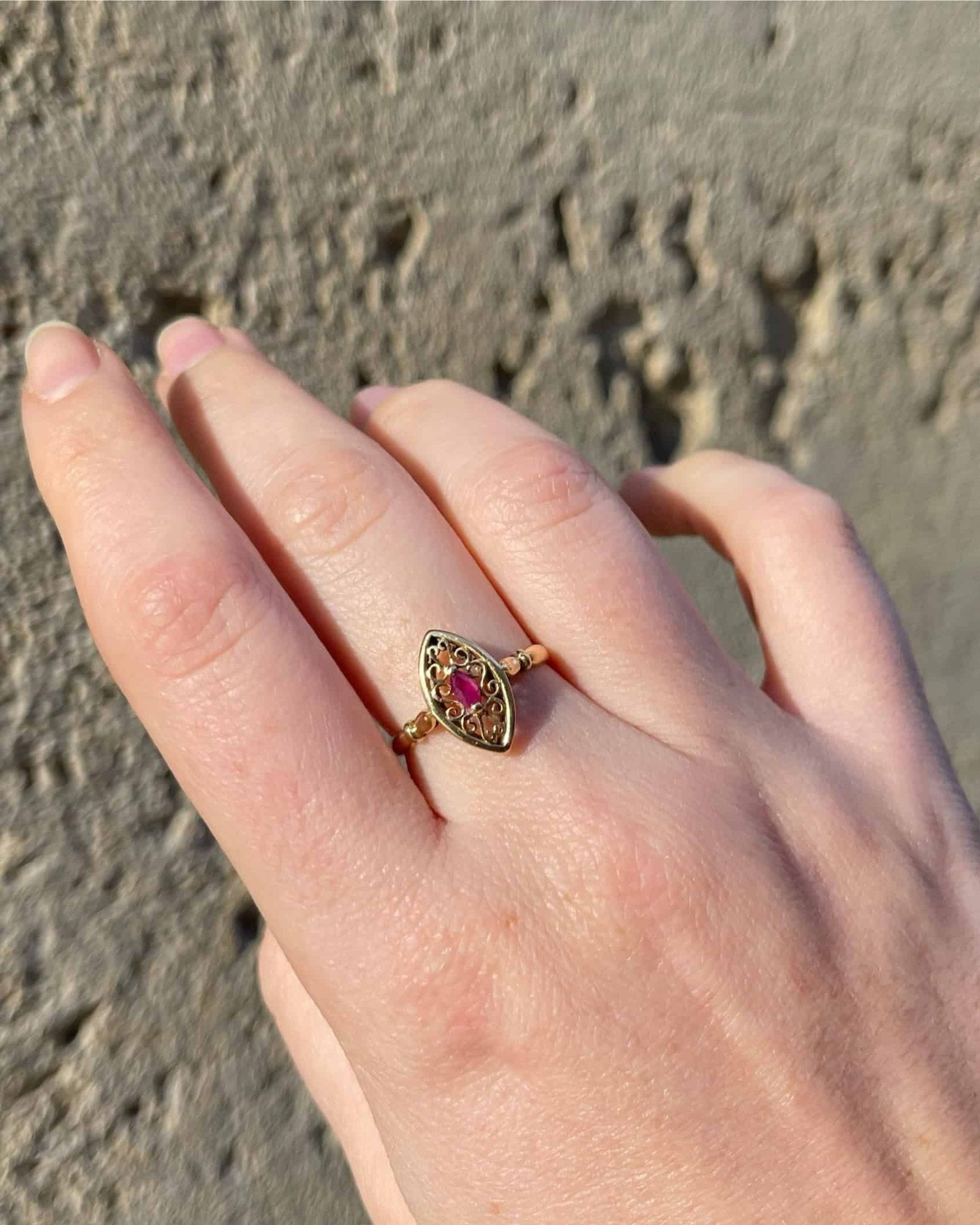 Bague Vintage Marquise Rubis &quot;Luena&quot; - Elliade Paris