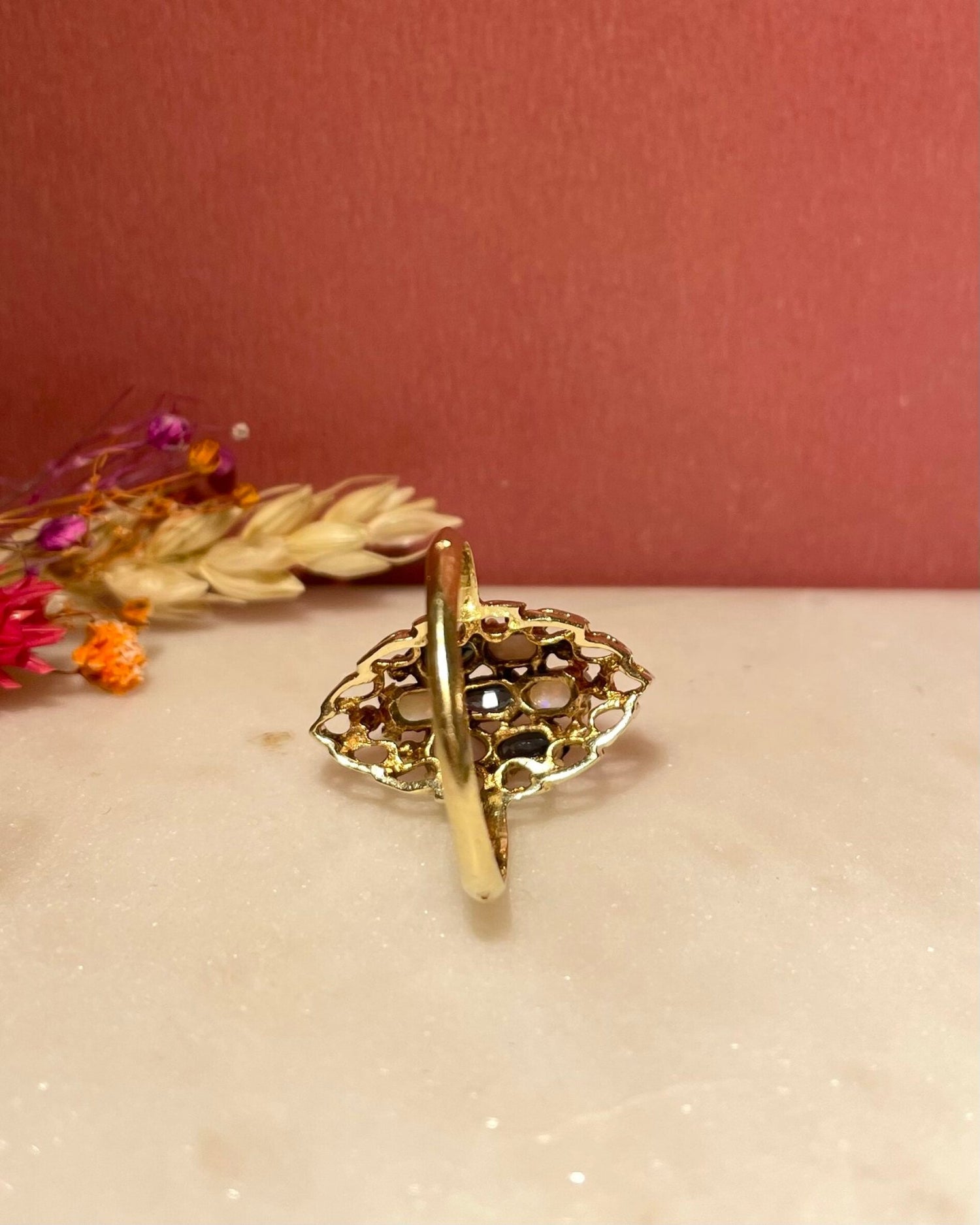 Bague Vintage Marquise Saphirs &amp; Opales &quot;Torine&quot; - Elliade Paris
