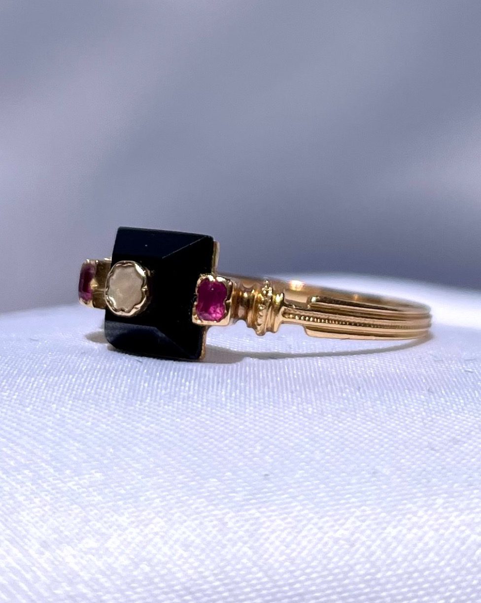 Bague vintage Onyx et Rubis &quot;Cameron&quot; - Elliade Paris