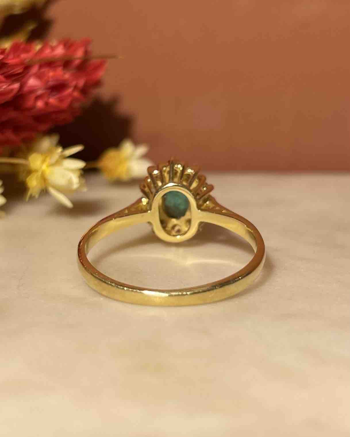 Anillo "Sonya" con margaritas de esmeralda y diamantes