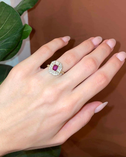 Bague Style Art-Déco Rubis 0.60 carat &amp; 36 Diamants &quot;Lancel&quot;