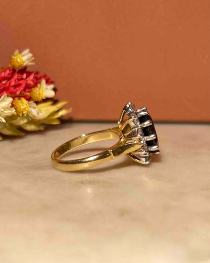 Bague Marguerite Saphir 4.50 carats &amp; Diamants &quot;Georgia&quot;