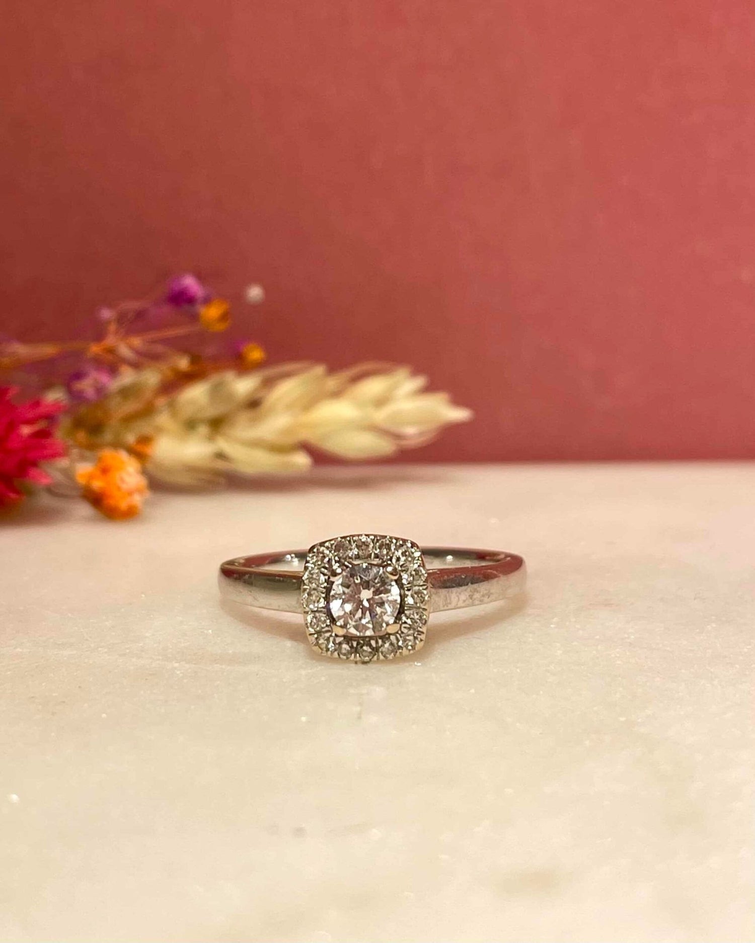 Bague Vintage Solitaire 17 Diamants &quot;Jade&quot; - Elliade Paris