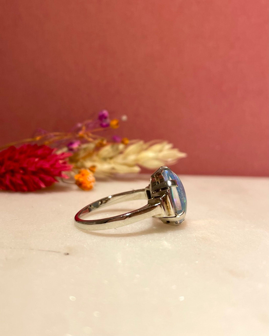 Bague Vintage Solitaire Opale 2.40 Carats &quot;Enia&quot; - Elliade Paris