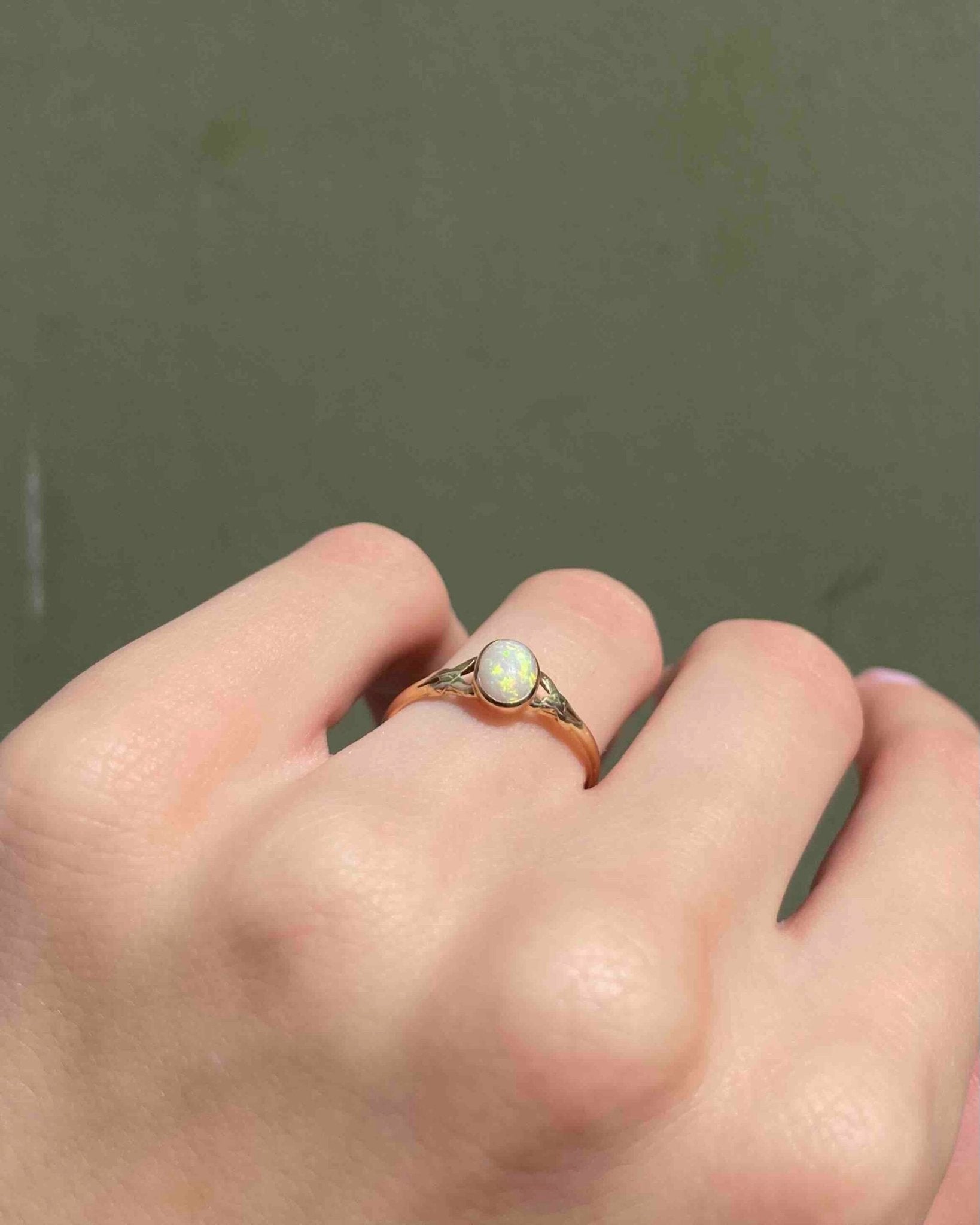 Bague Vintage Solitaire Opale "Alanah" - Elliade Paris
