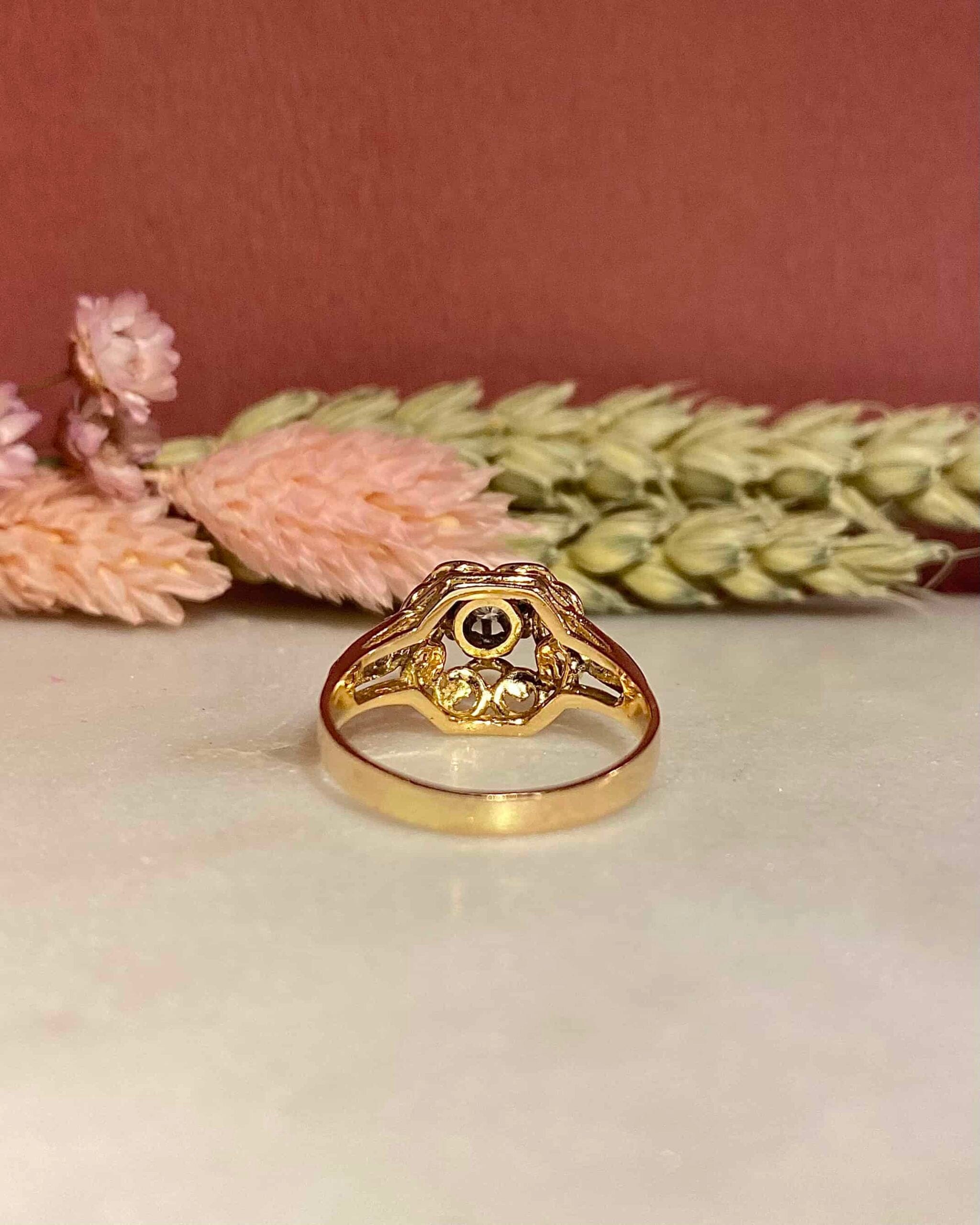 Anillo tipo tanque con diamantes vintage "Niam"
