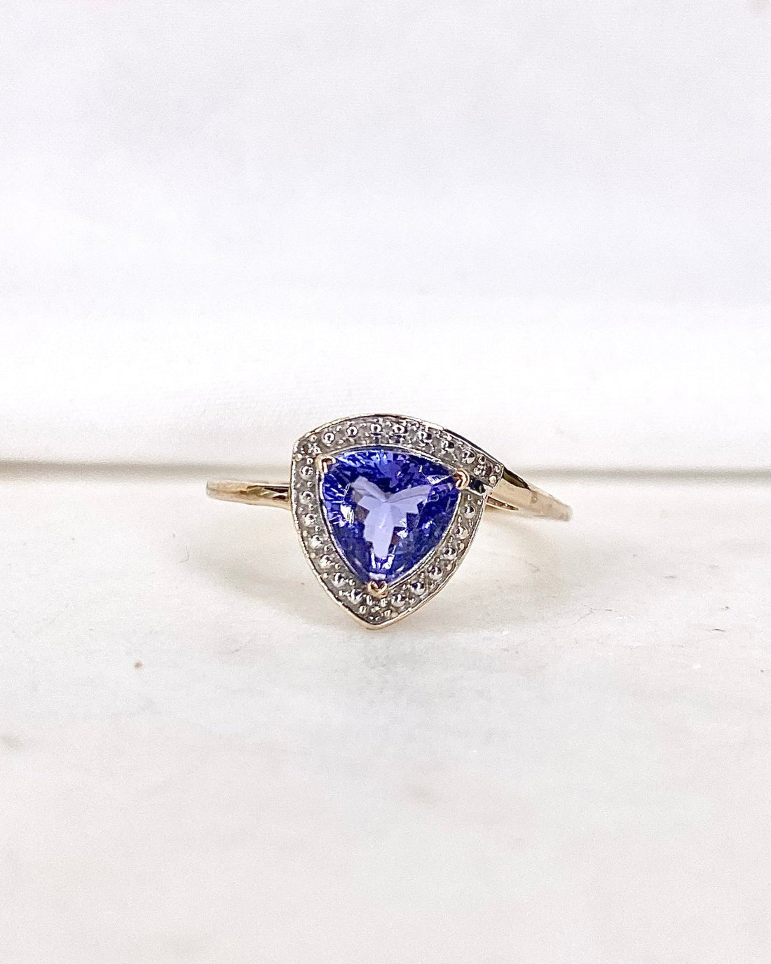 Bague Vintage Tanzanite 1.28 carat & Diamants "Zélie" - Elliade Paris