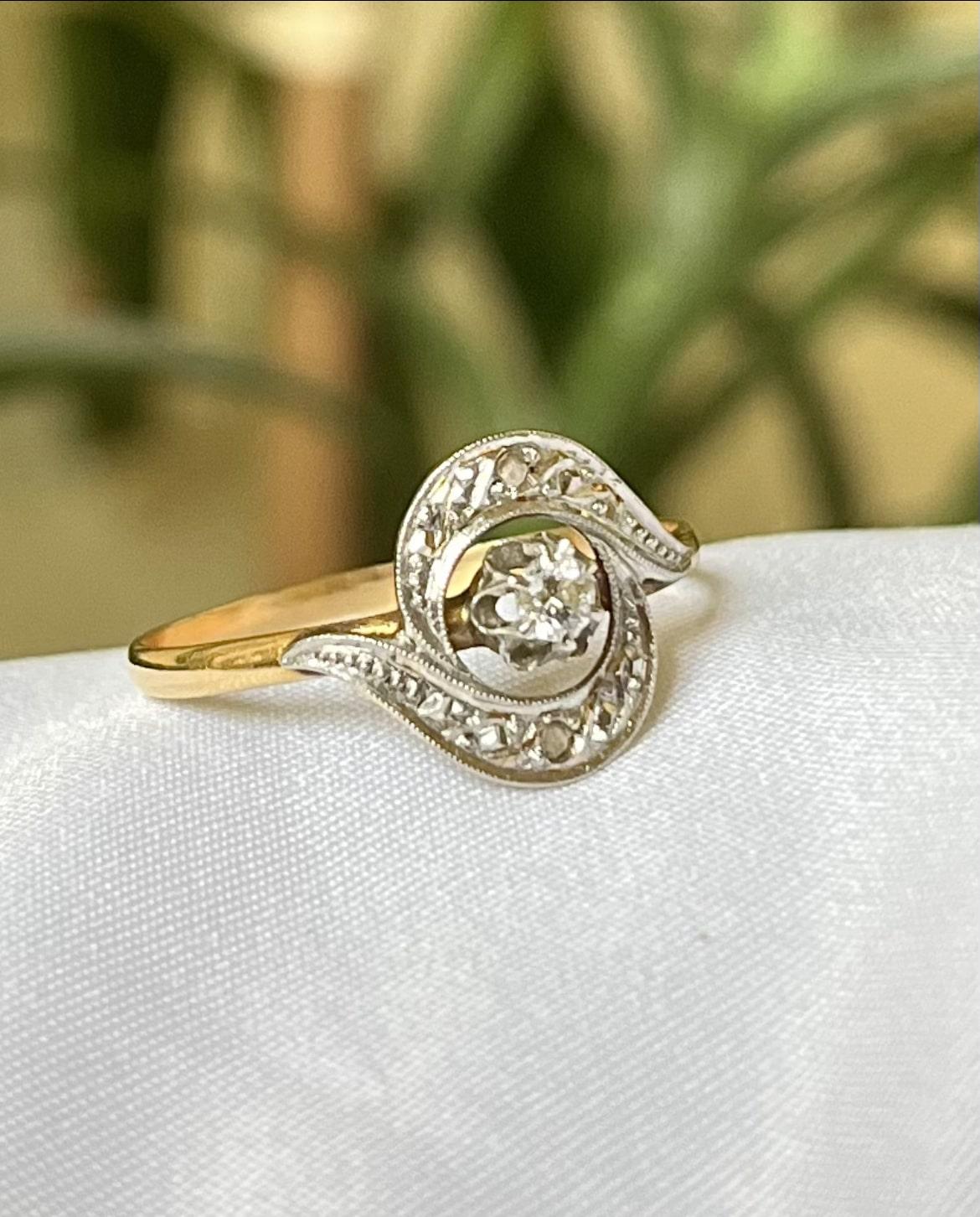Bague vintage tourbillon diamants "Aélyne" - Elliade Paris