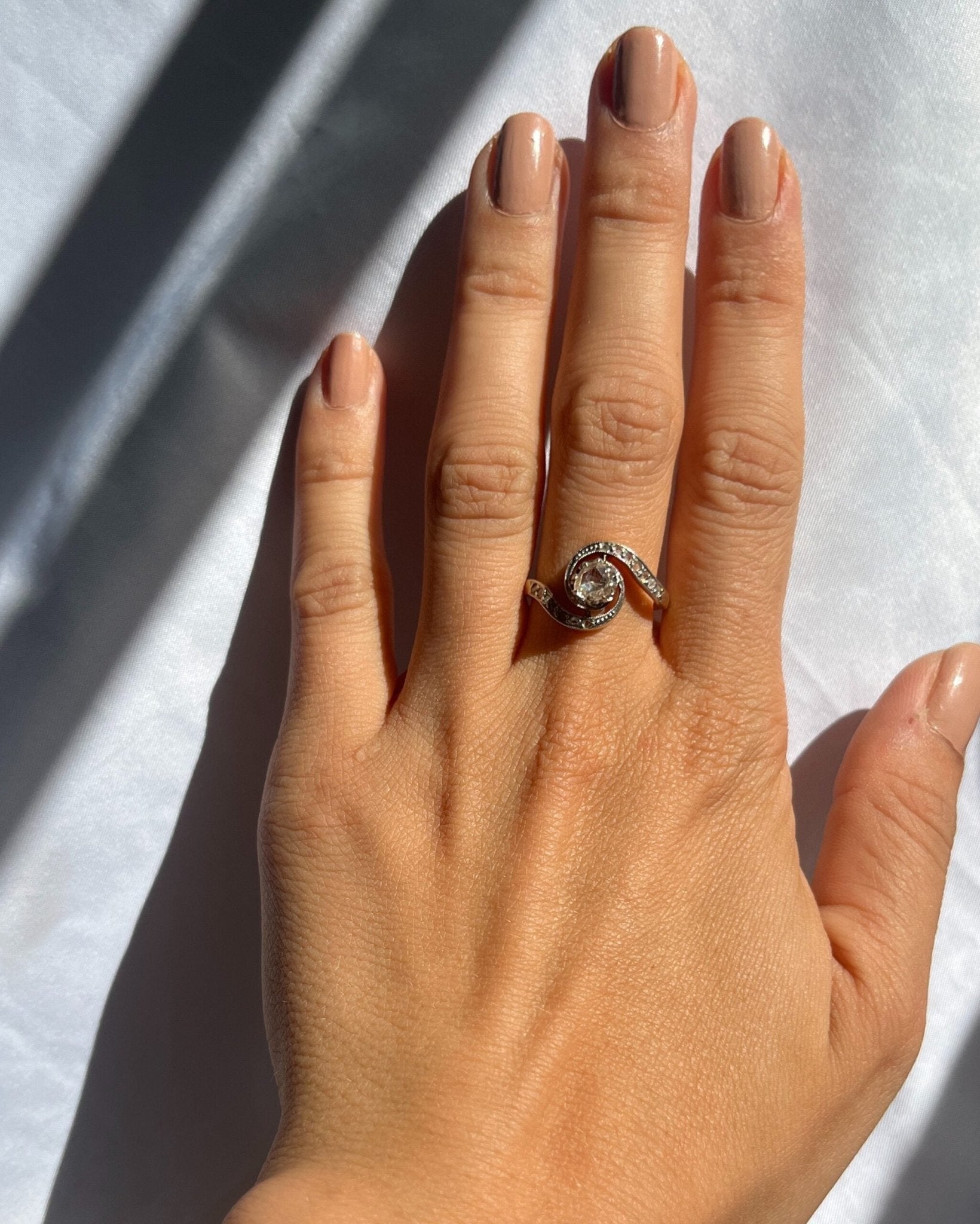 Bague vintage tourbillon diamants "Ariane" - Elliade Paris
