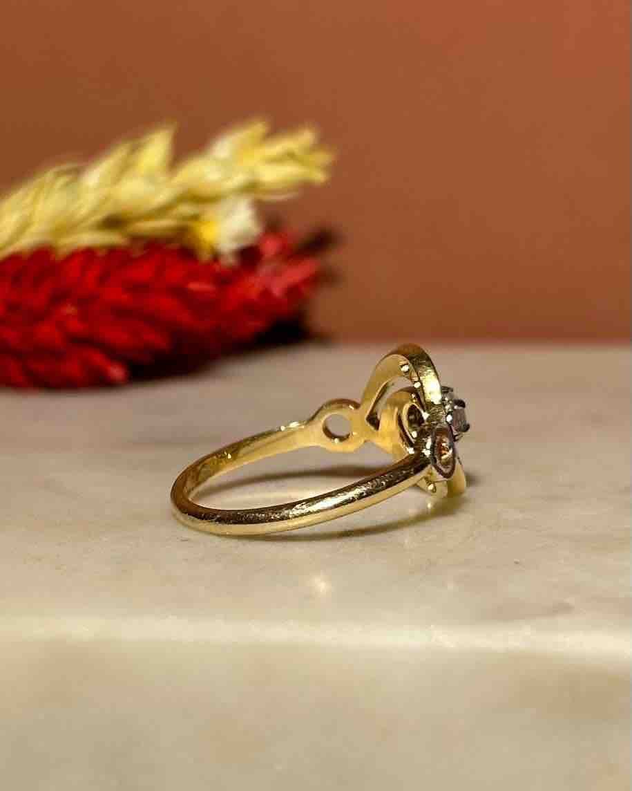 Bague Vintage Tourbillon Diamants &quot;Dalina&quot; - Elliade Paris