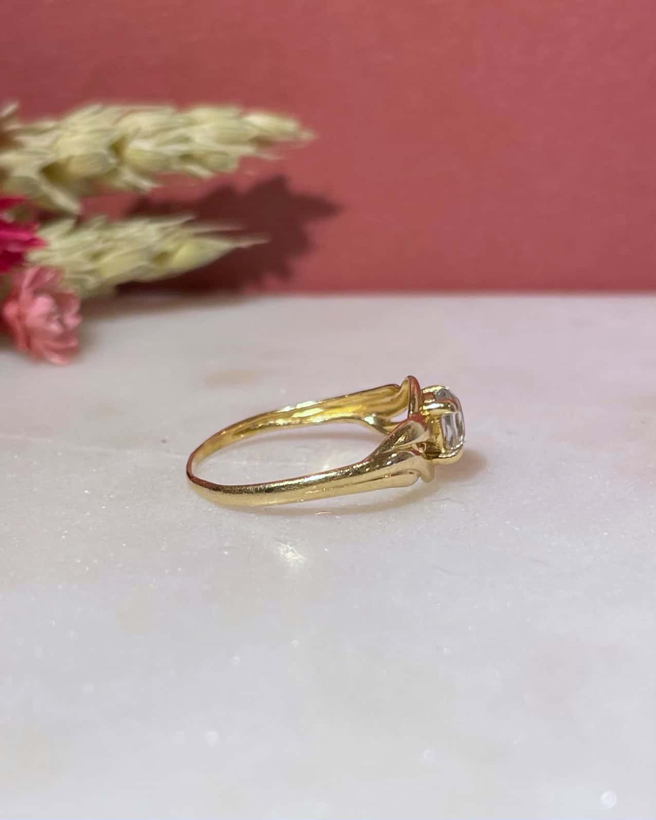 Bague Vintage Tourbillon Topaze 0.50 carat “Aynah” - Elliade Paris