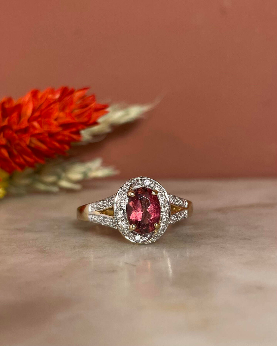 Bague Vintage Tourmaline Rose 1.35 carat &amp; 22 Diamants &quot;Orya&quot; - Elliade Paris