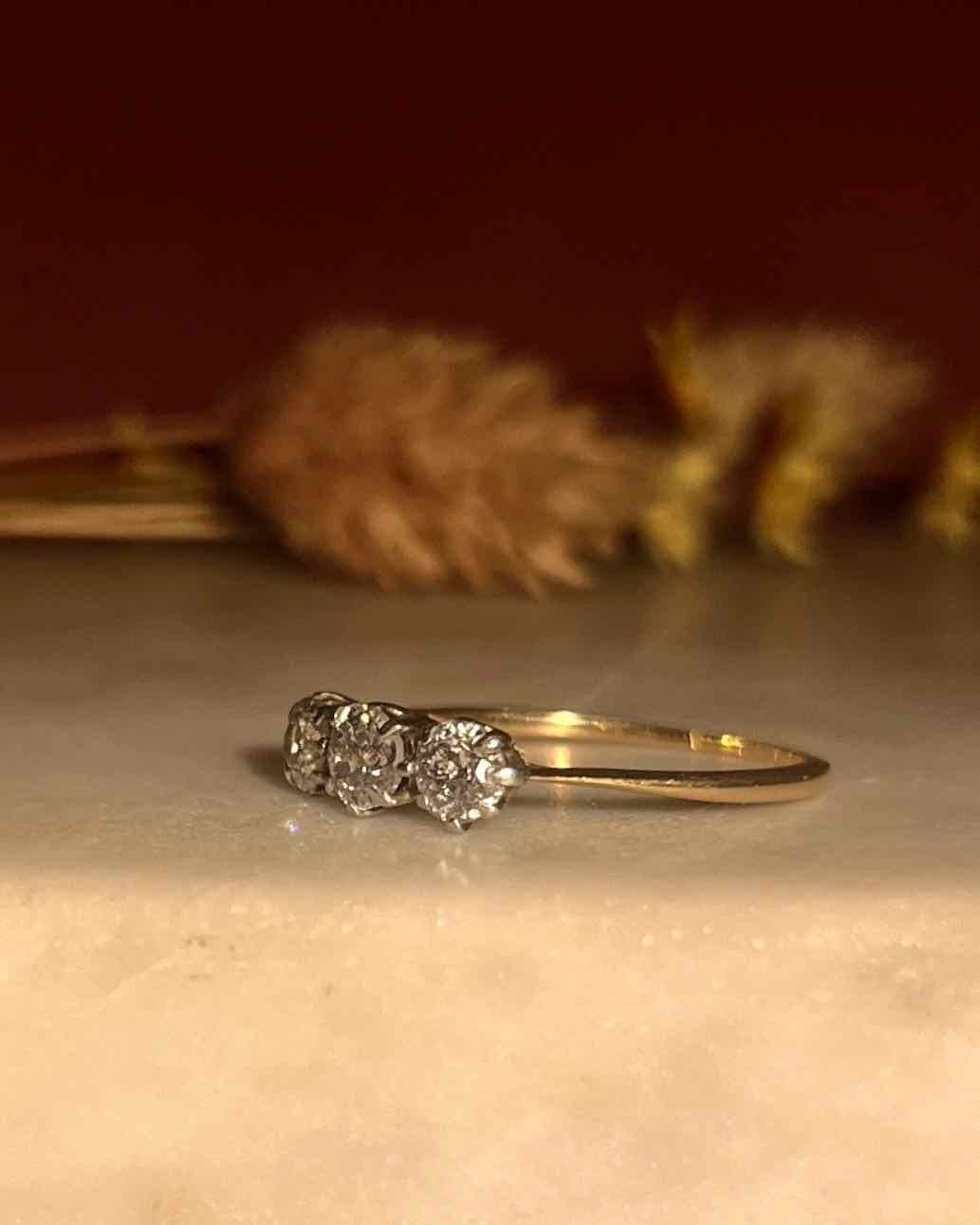 Bague Vintage Trilogie Diamants "Lucie" - Elliade Paris