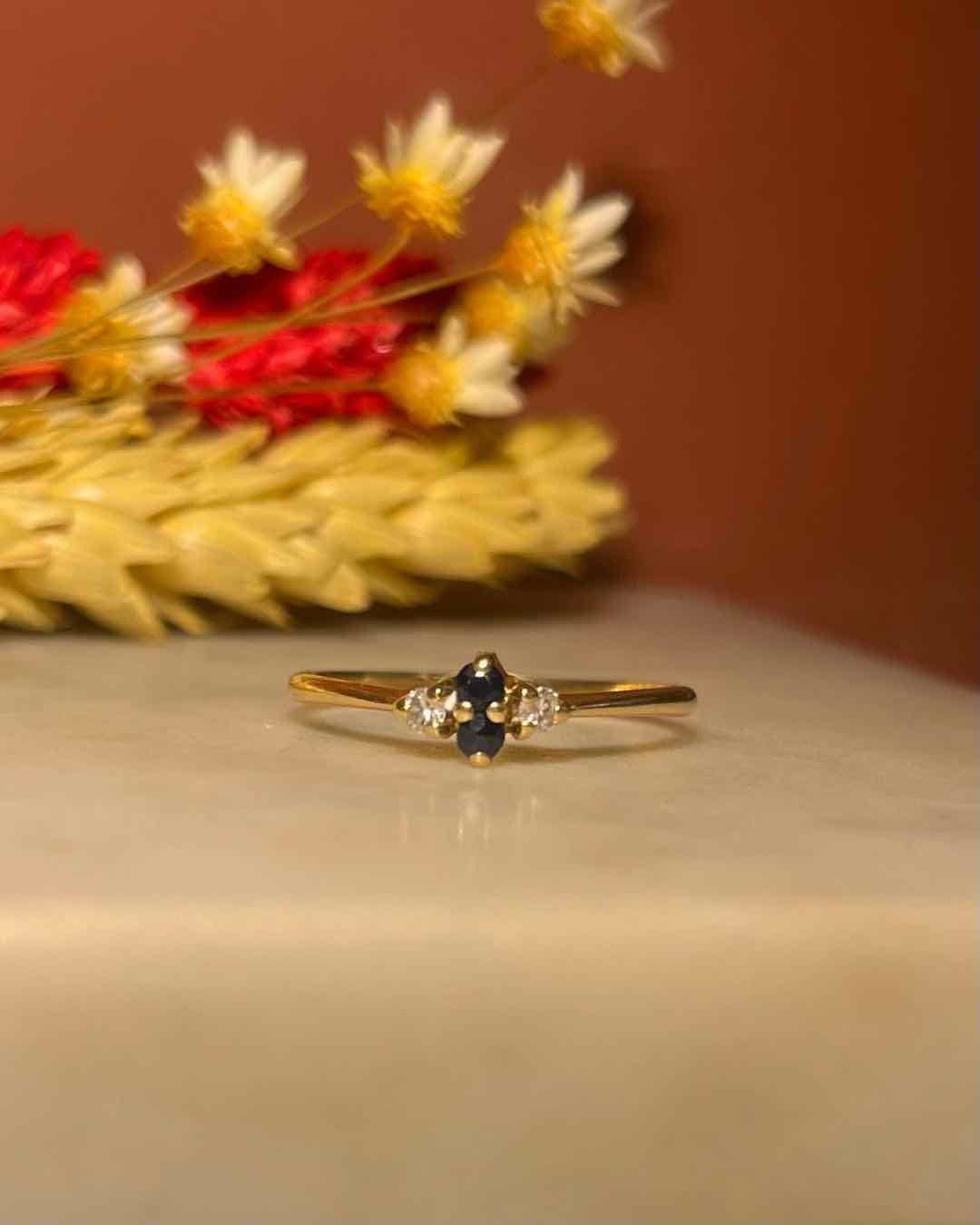 Bague vintage Trilogie Saphirs &amp; Diamants &quot;Eden&quot; - Elliade Paris