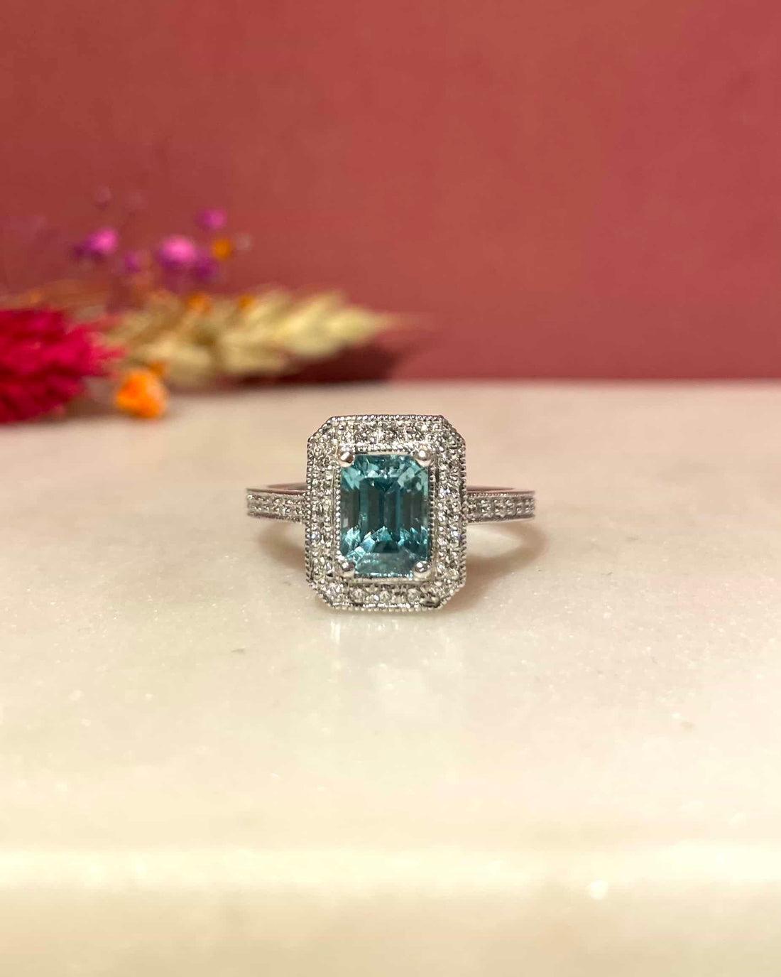 Bague Style Art-Déco Zircon 1.70 Carat &amp; 50 Diamants &quot;Ayla&quot;
