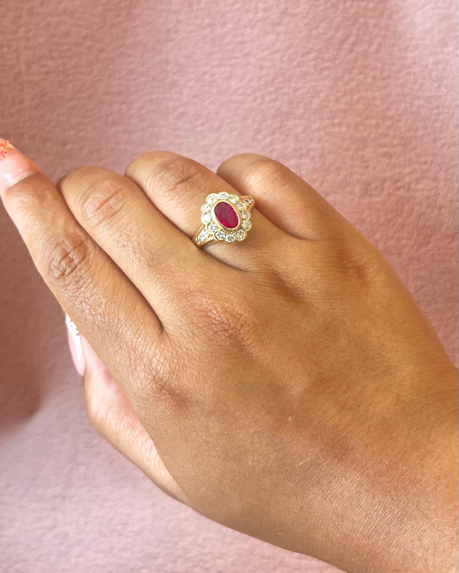 Bague Marguerite Rubis 1.31 carat &amp; Diamants 0.71 carat "Fanny"
