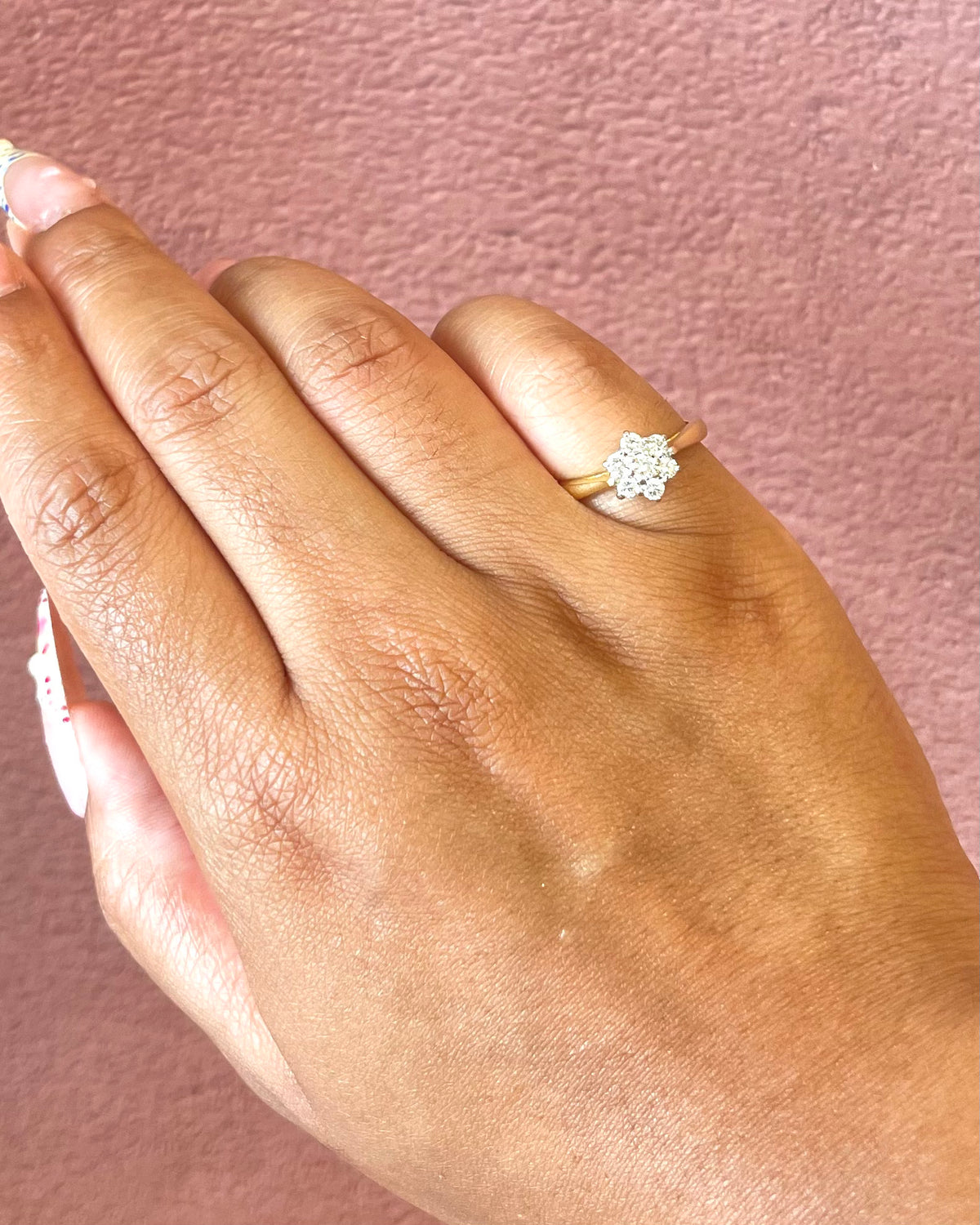 Anillo margarita de diamantes de 0.38 quilates «Sally»