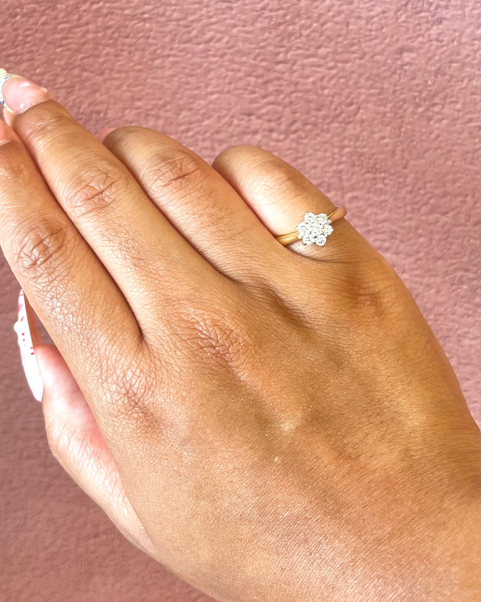 Anillo margarita de diamantes de 0.38 quilates «Sally»