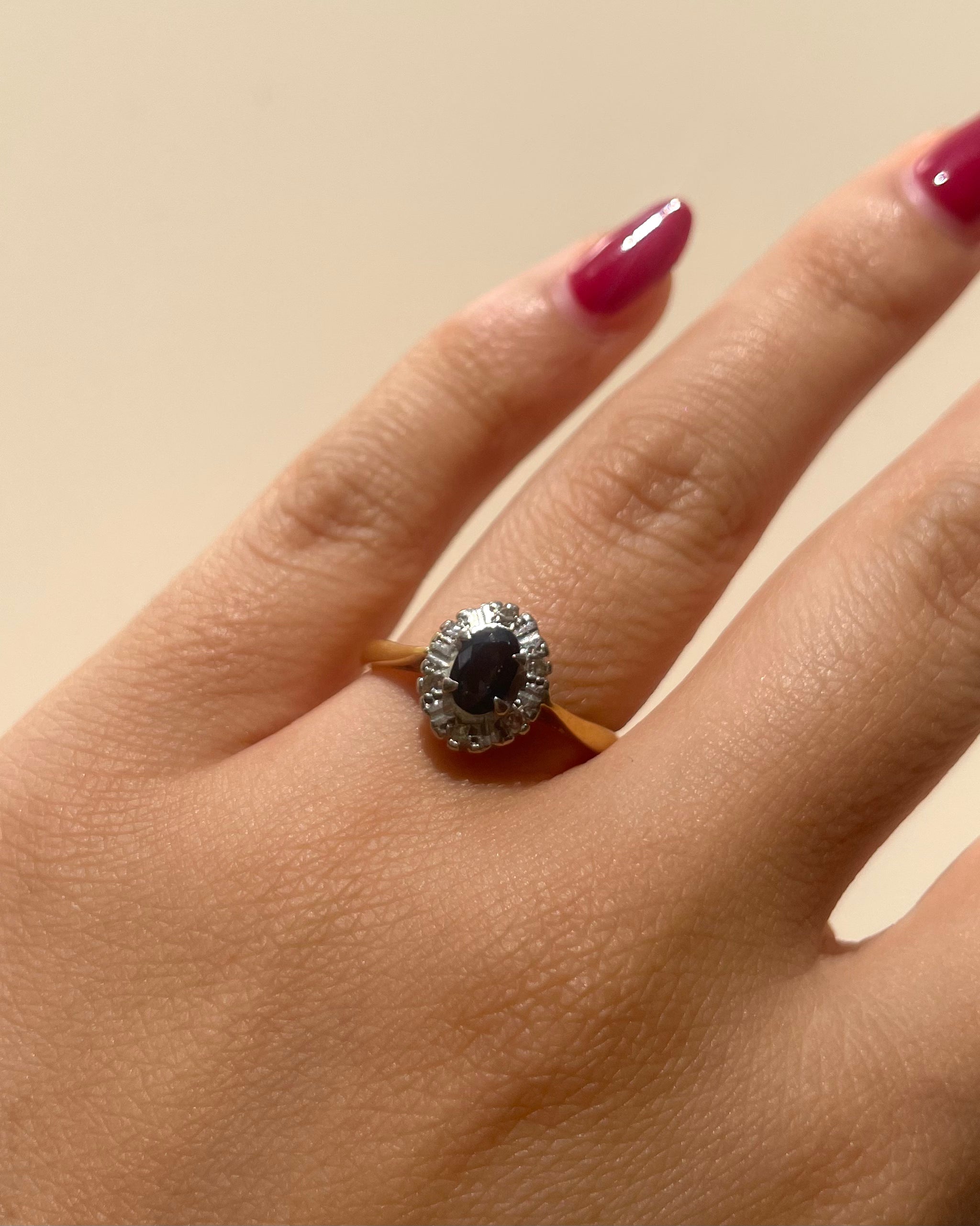 Marguerite Sapphire 0.55 carat &amp; Diamonds Ring "Alexane"