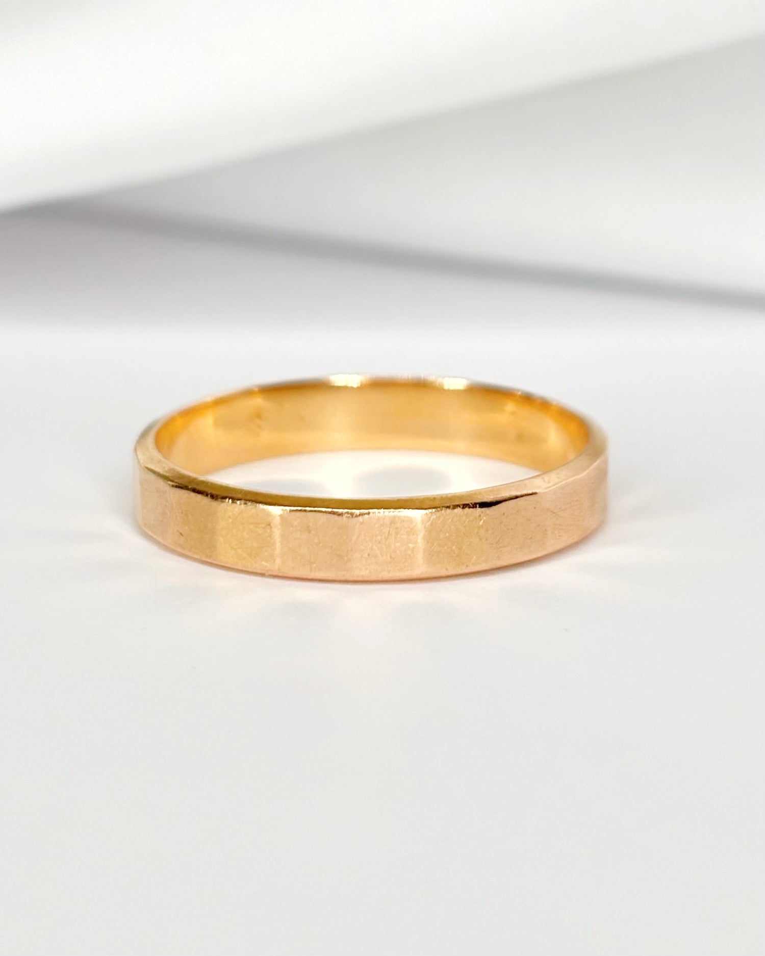18-Carat Yellow Gold Wedding Band 3.76g "Elie"