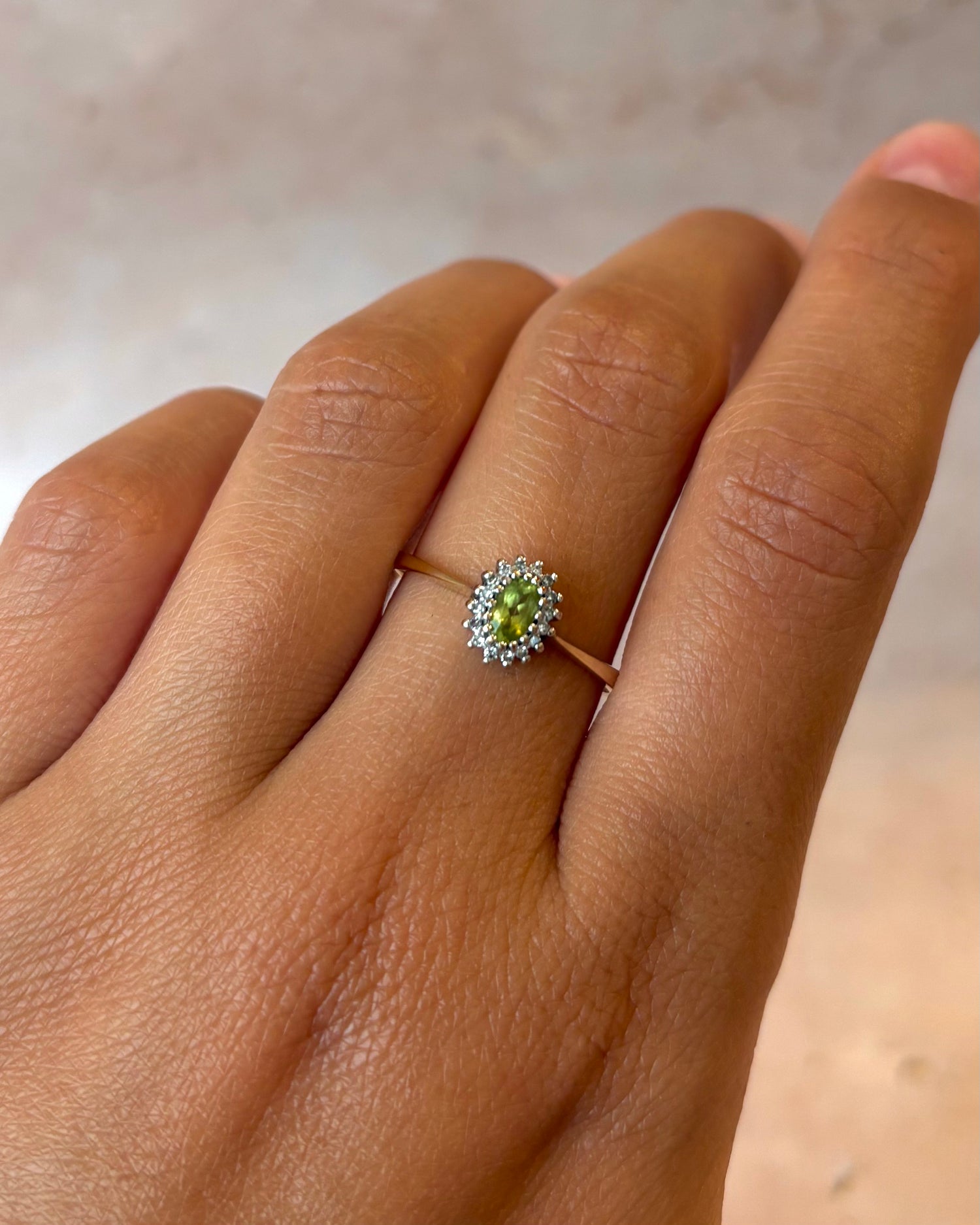 Anillo Margarita Peridoto y Diamantes "Tamara"