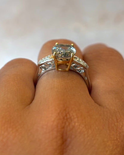Anillo Solitario Tanzanita 2.95 quilates y Diamantes "Cyndelle"