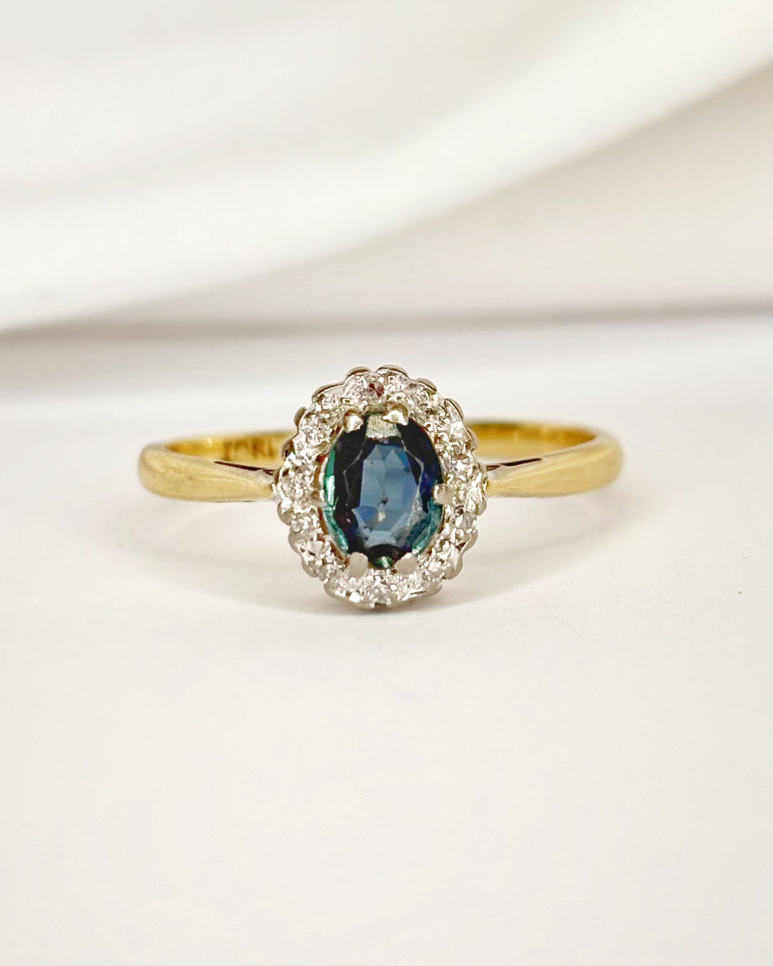 Bague Marguerite Saphir 0.50 carat &amp; Diamants "Alba"