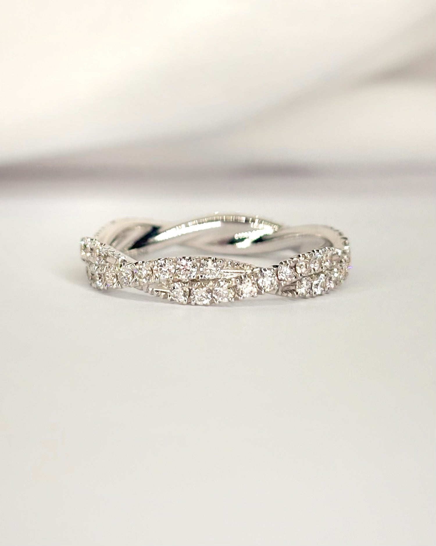 Alianza Trenzada Diamantes 0.54 quilates 3.5 mm "Alicia"