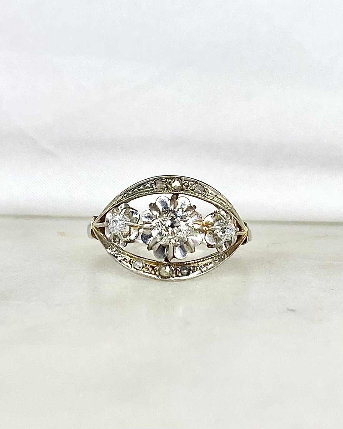 Bague Trilogie Art Déco Diamants 0.63 carats "Agnès"
