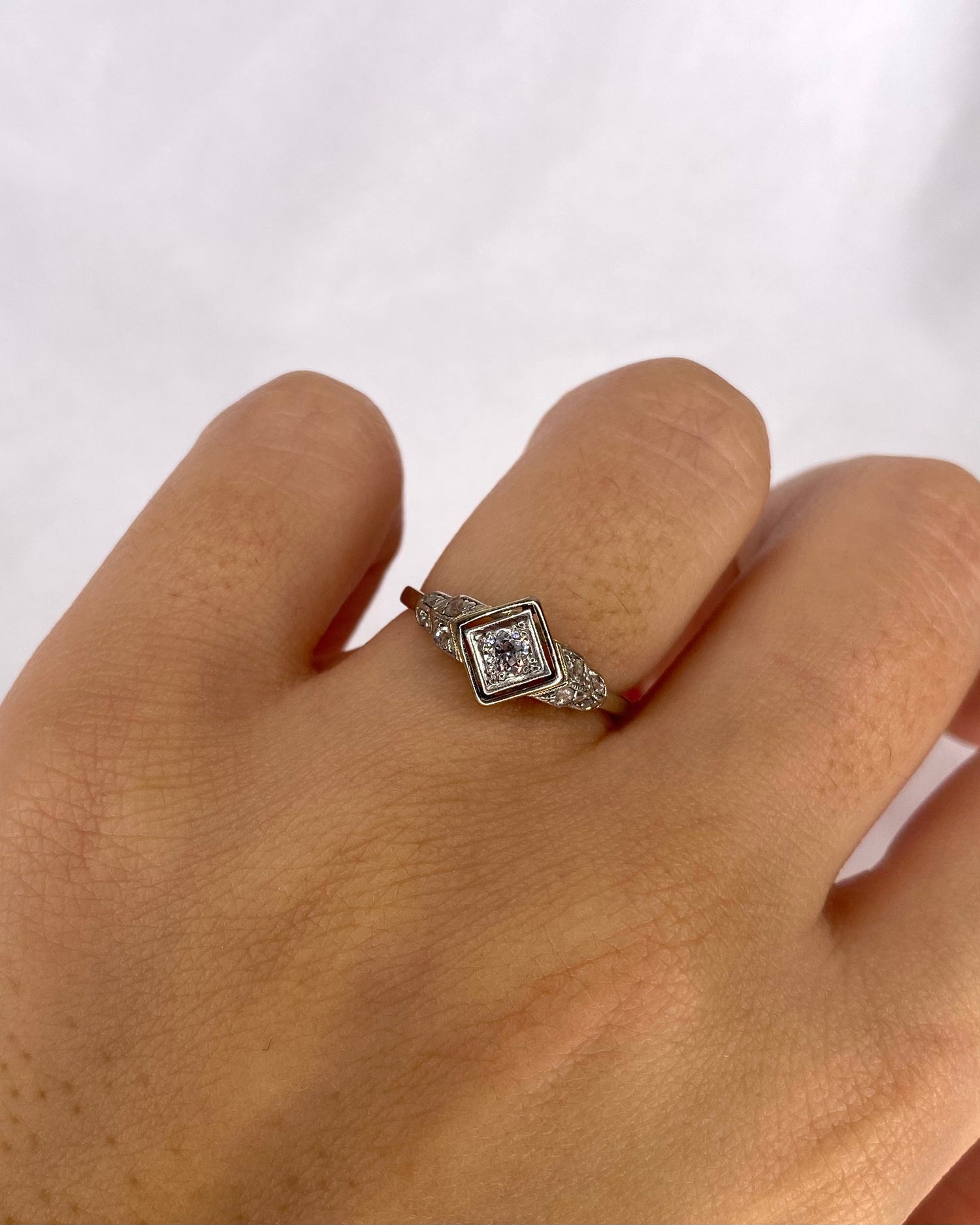 Bague Art Déco 9 Diamants &quot;Corine&quot;