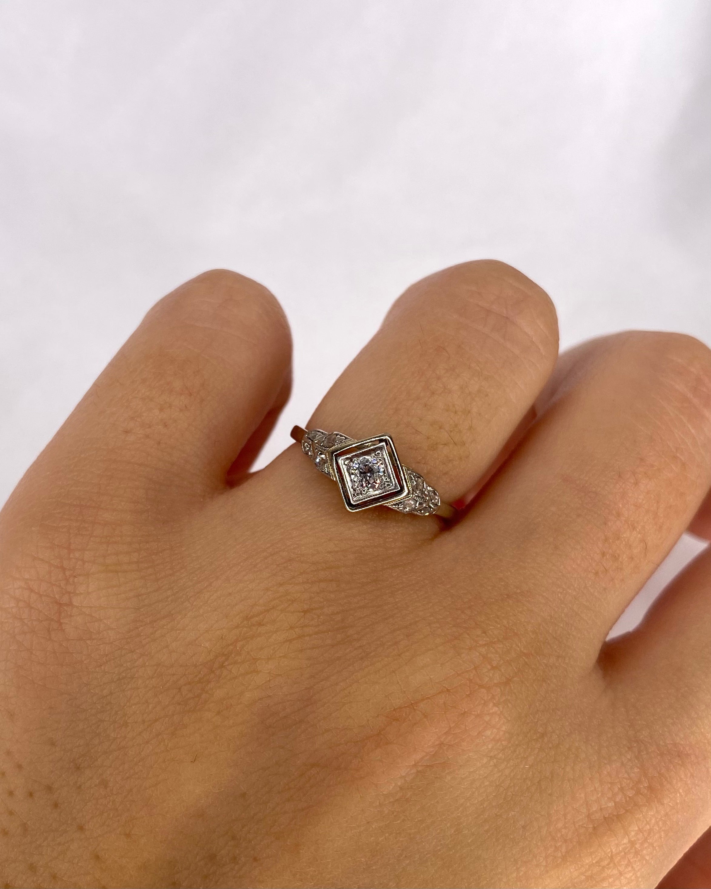 Bague Art Déco 9 Diamants &quot;Corine&quot;